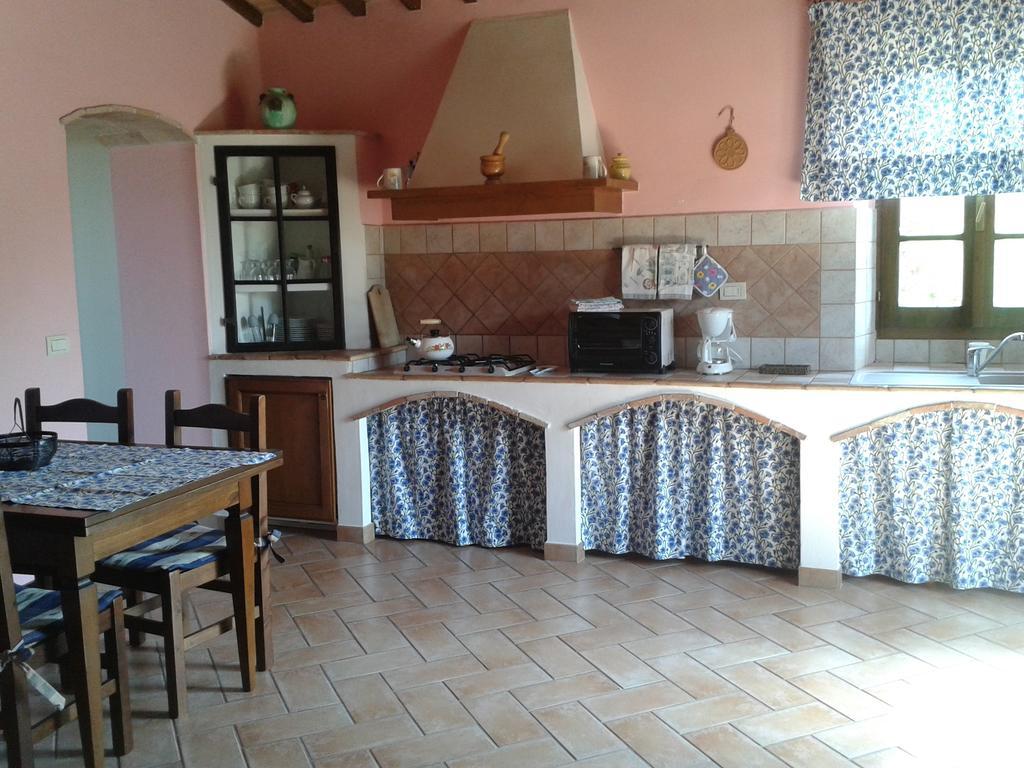 Agriturismo Cantinaccia Di Sopra Питильяно Номер фото